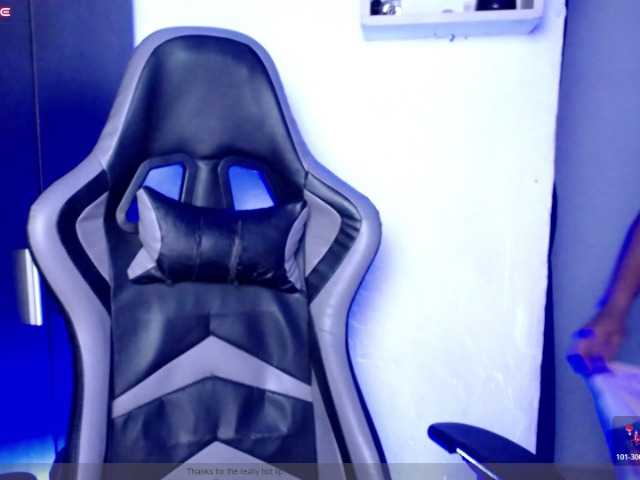 ninatinydoll live cam on BongaCams