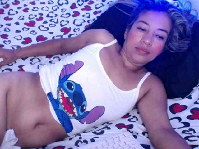 ninatinydoll webcam