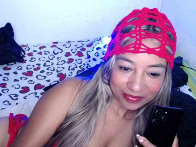 ninatinydoll webcam