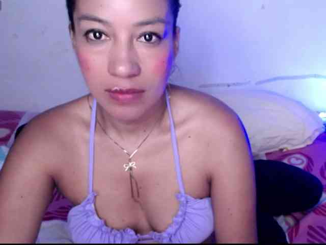 ninatinydoll webcam