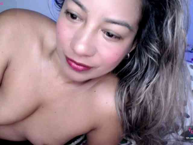 ninatinydoll webcam