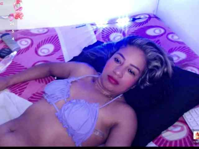 ninatinydoll webcam