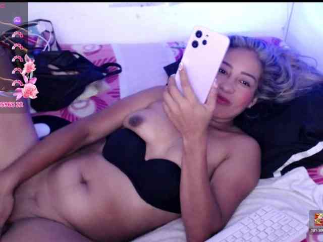ninatinydoll webcam