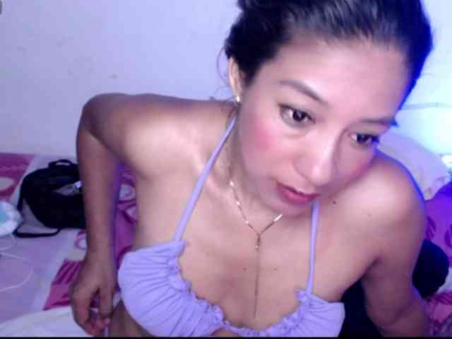 ninatinydoll webcam