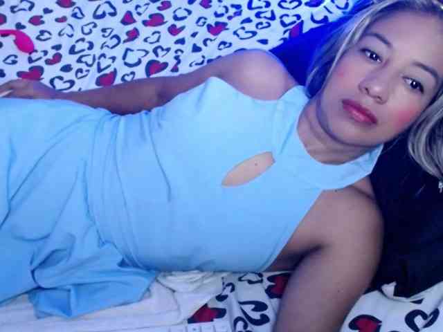 ninatinydoll webcam
