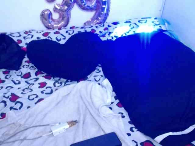 ninatinydoll webcam