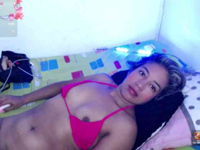 ninatinydoll webcam