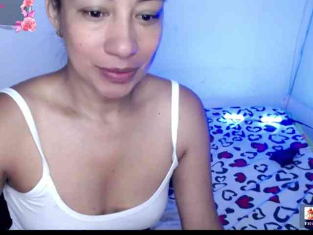 ninatinydoll webcam
