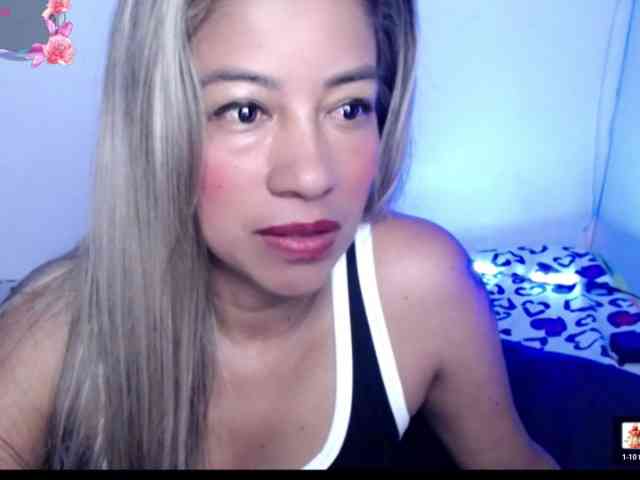 ninatinydoll webcam
