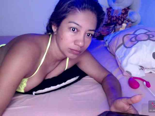 ninatinydoll webcam