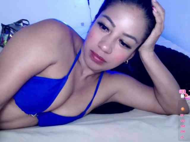 ninatinydoll webcam