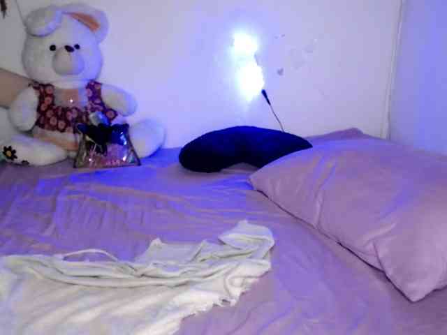 ninatinydoll webcam