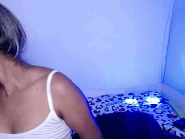 ninatinydoll webcam