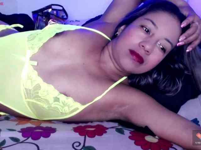 ninatinydoll webcam