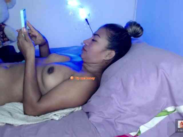 ninatinydoll webcam
