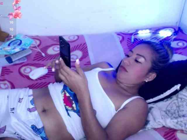 ninatinydoll webcam