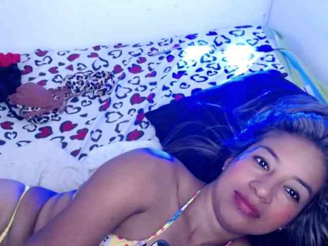 ninatinydoll webcam