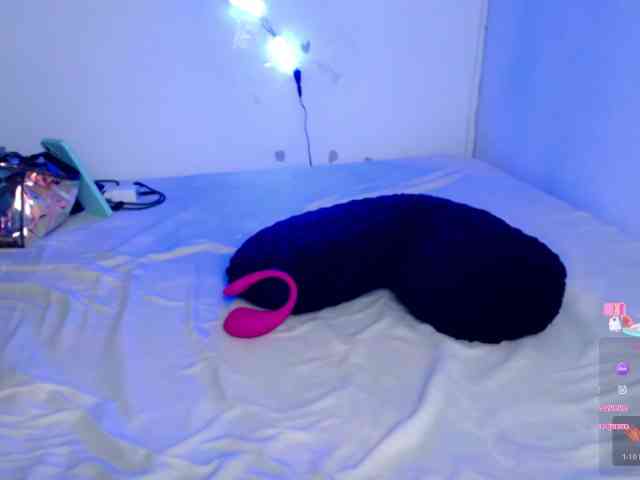 ninatinydoll webcam