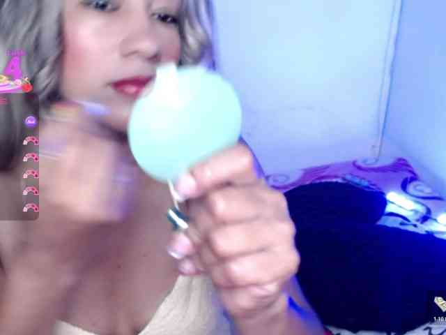 ninatinydoll webcam