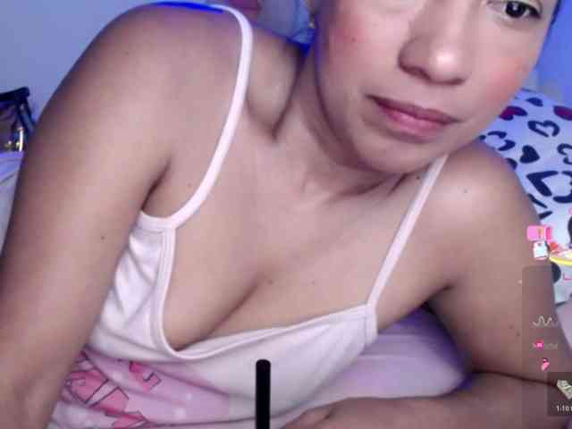 ninatinydoll webcam