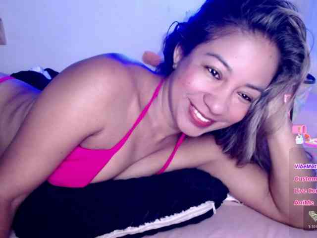 ninatinydoll webcam