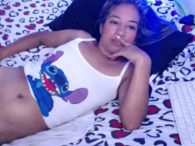 ninatinydoll webcam