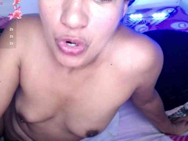 ninatinydoll webcam