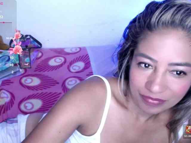 ninatinydoll webcam