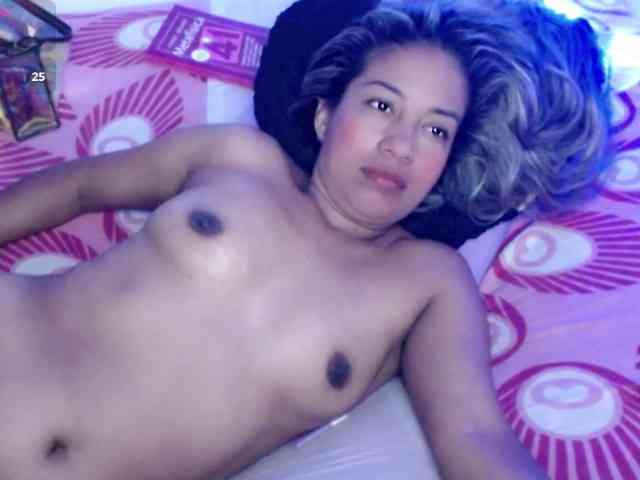 ninatinydoll webcam