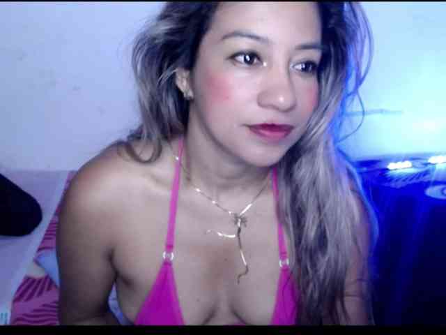 ninatinydoll webcam