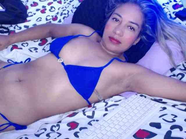 ninatinydoll webcam