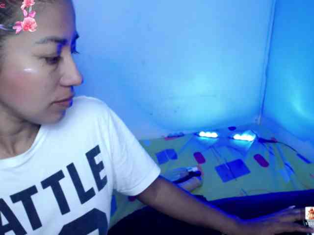 ninatinydoll webcam
