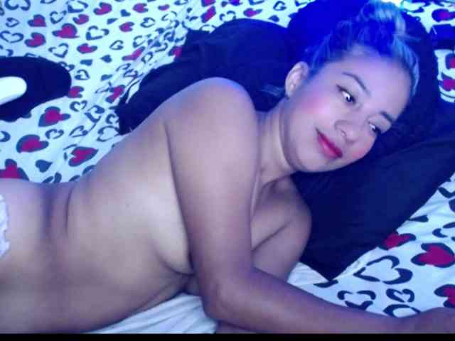 ninatinydoll webcam
