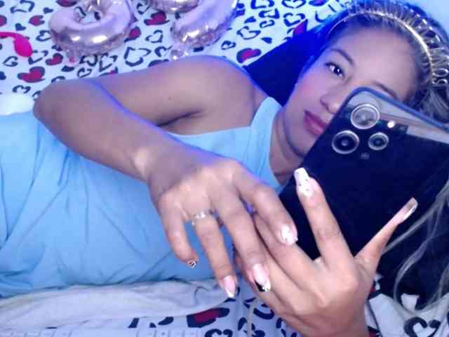 ninatinydoll webcam