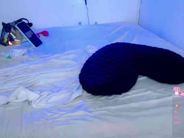 ninatinydoll webcam