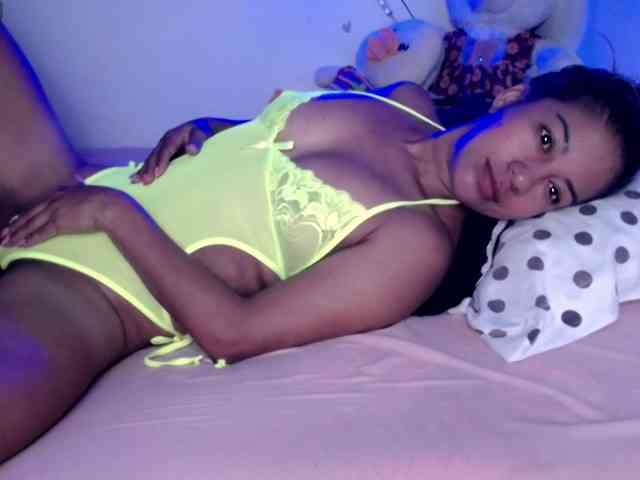 ninatinydoll webcam