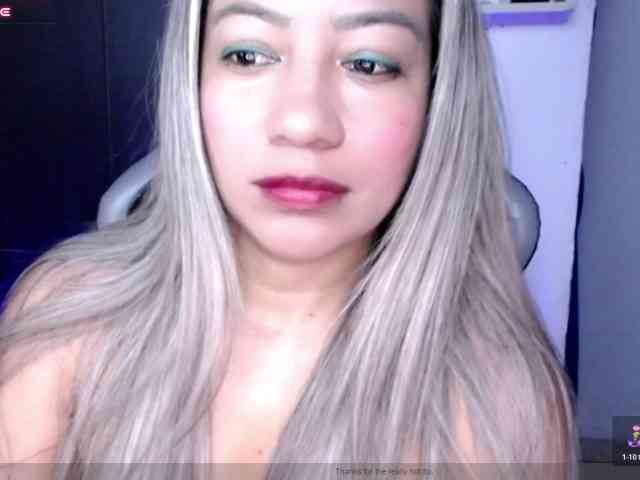 ninatinydoll webcam