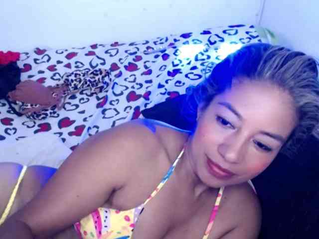 ninatinydoll webcam