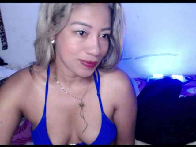 ninatinydoll webcam