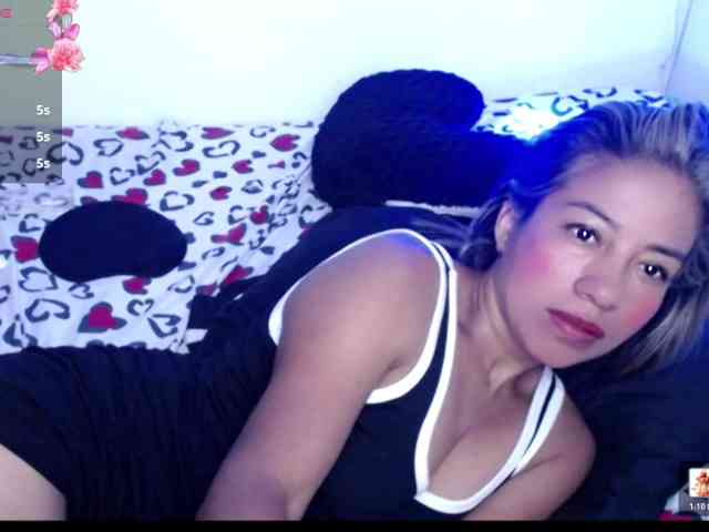 ninatinydoll webcam