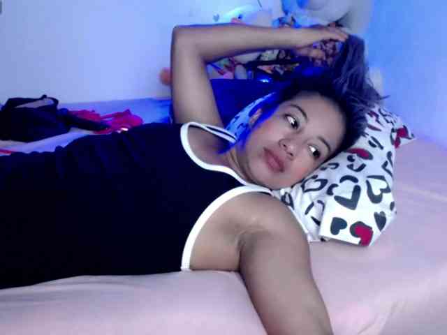 ninatinydoll webcam