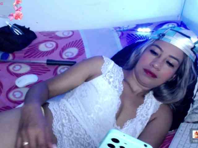 ninatinydoll webcam