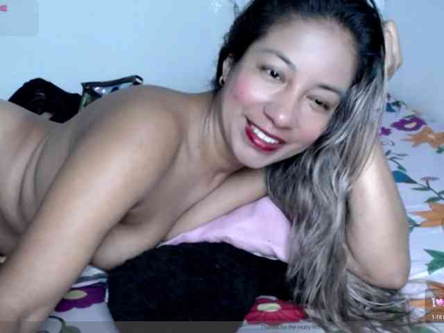 ninatinydoll webcam