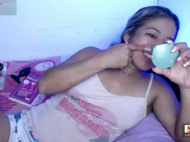 ninatinydoll webcam