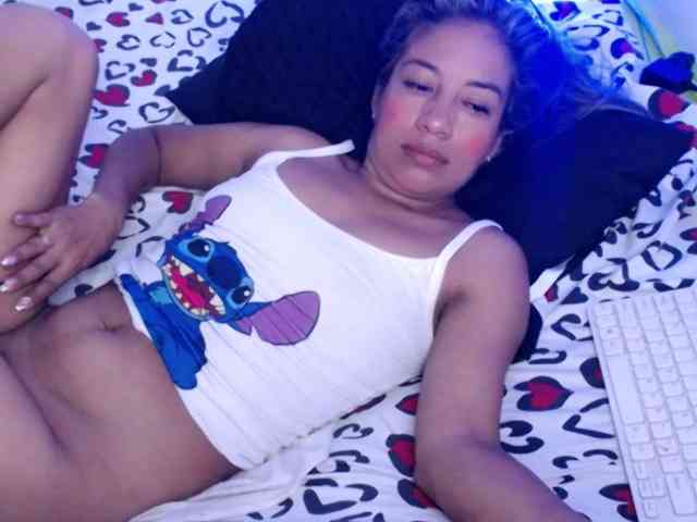 ninatinydoll webcam