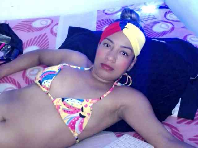 ninatinydoll webcam
