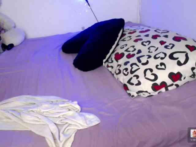 ninatinydoll webcam
