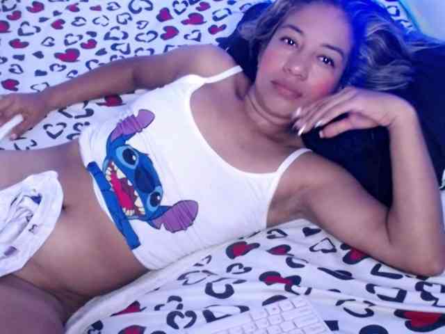 ninatinydoll webcam