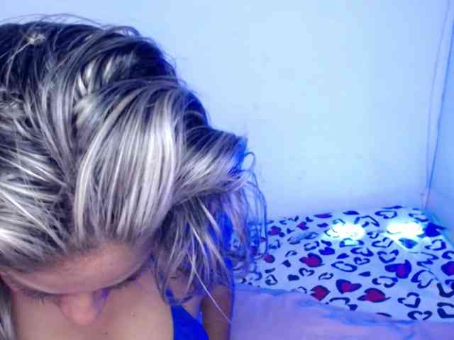 ninatinydoll webcam