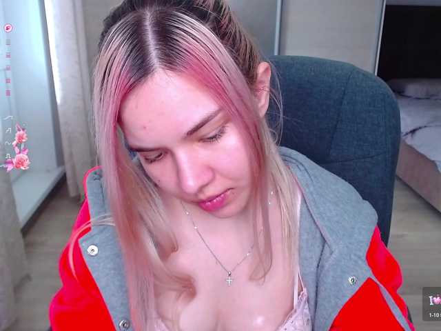 Lana--Nova live cam on BongaCams